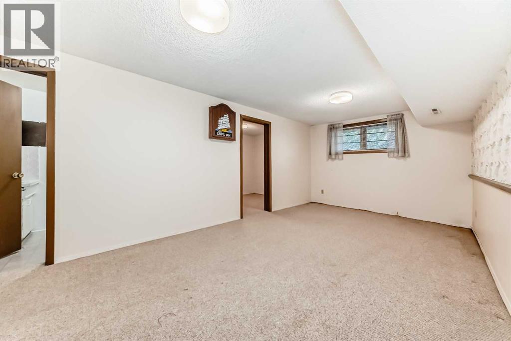 2224A 34 Street SW - 15