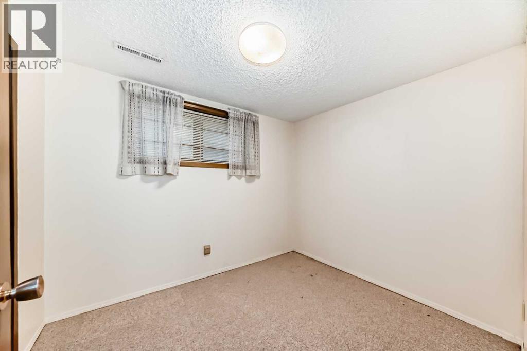 2224A 34 Street SW - 17