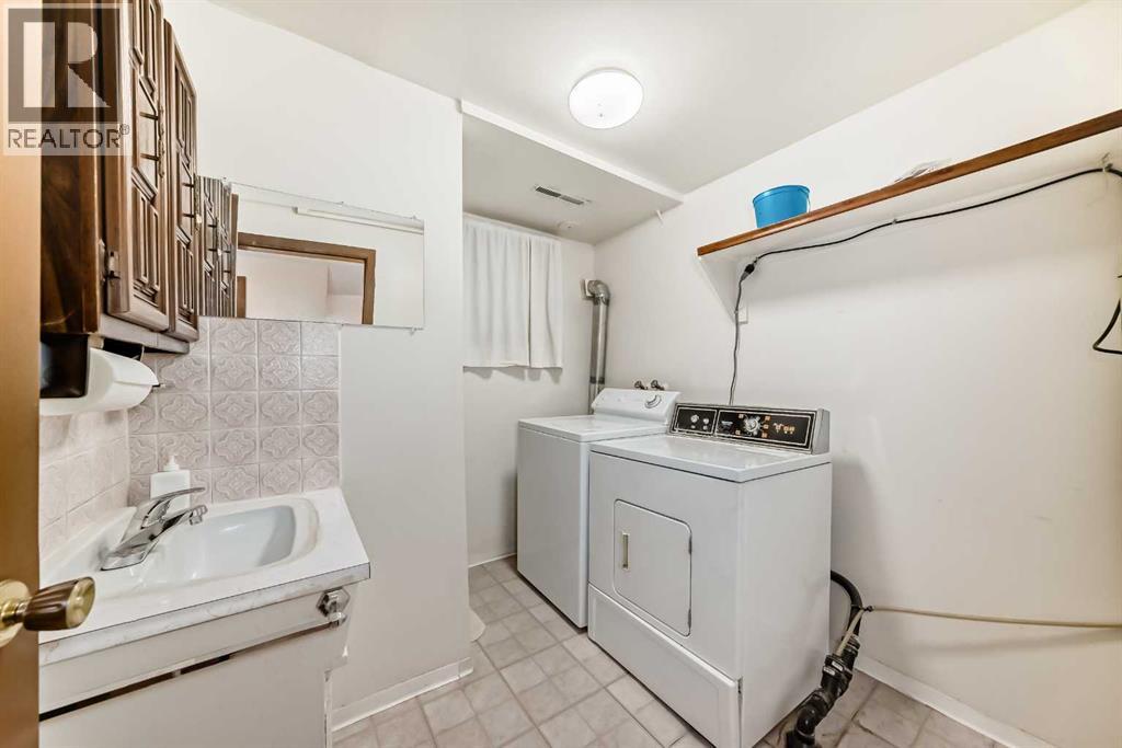 2224A 34 Street SW - 19