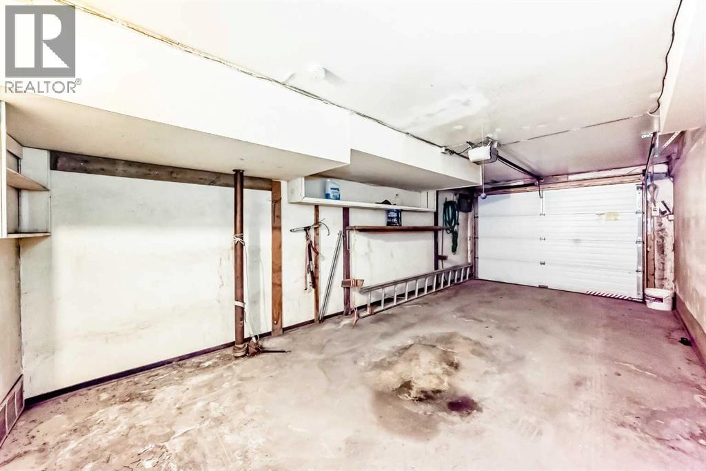 2224A 34 Street SW - 20