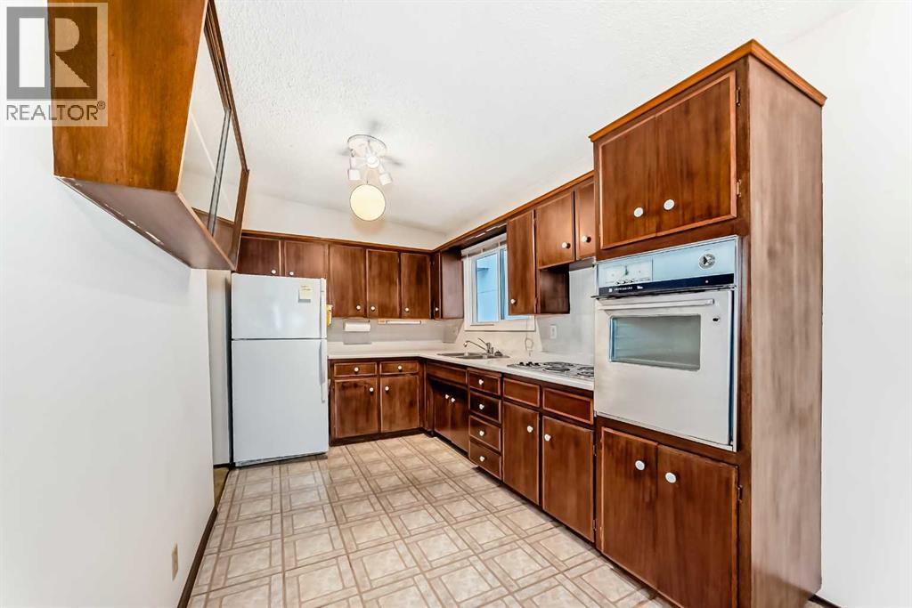 2224A 34 Street SW - 3