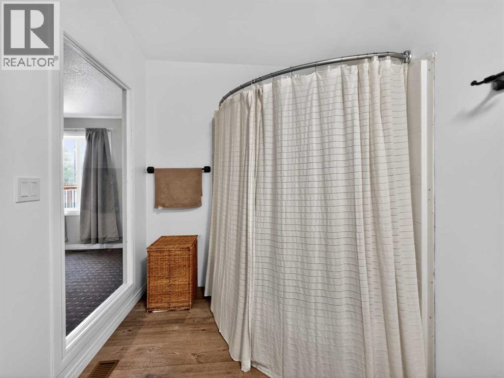 9229 95 Avenue - 21