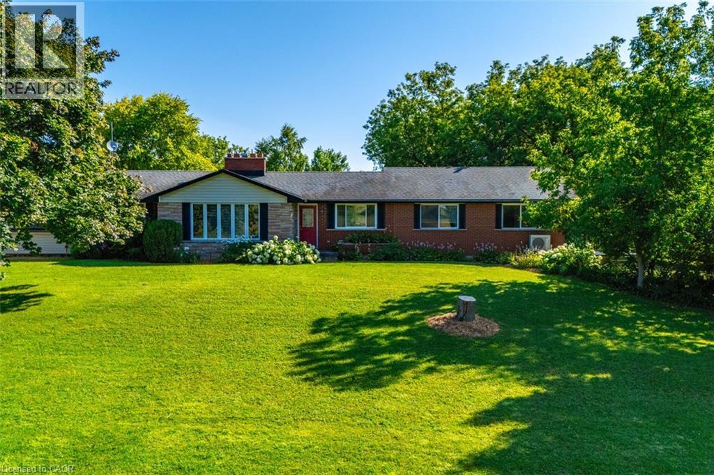 2172 CENTRE Road - 1