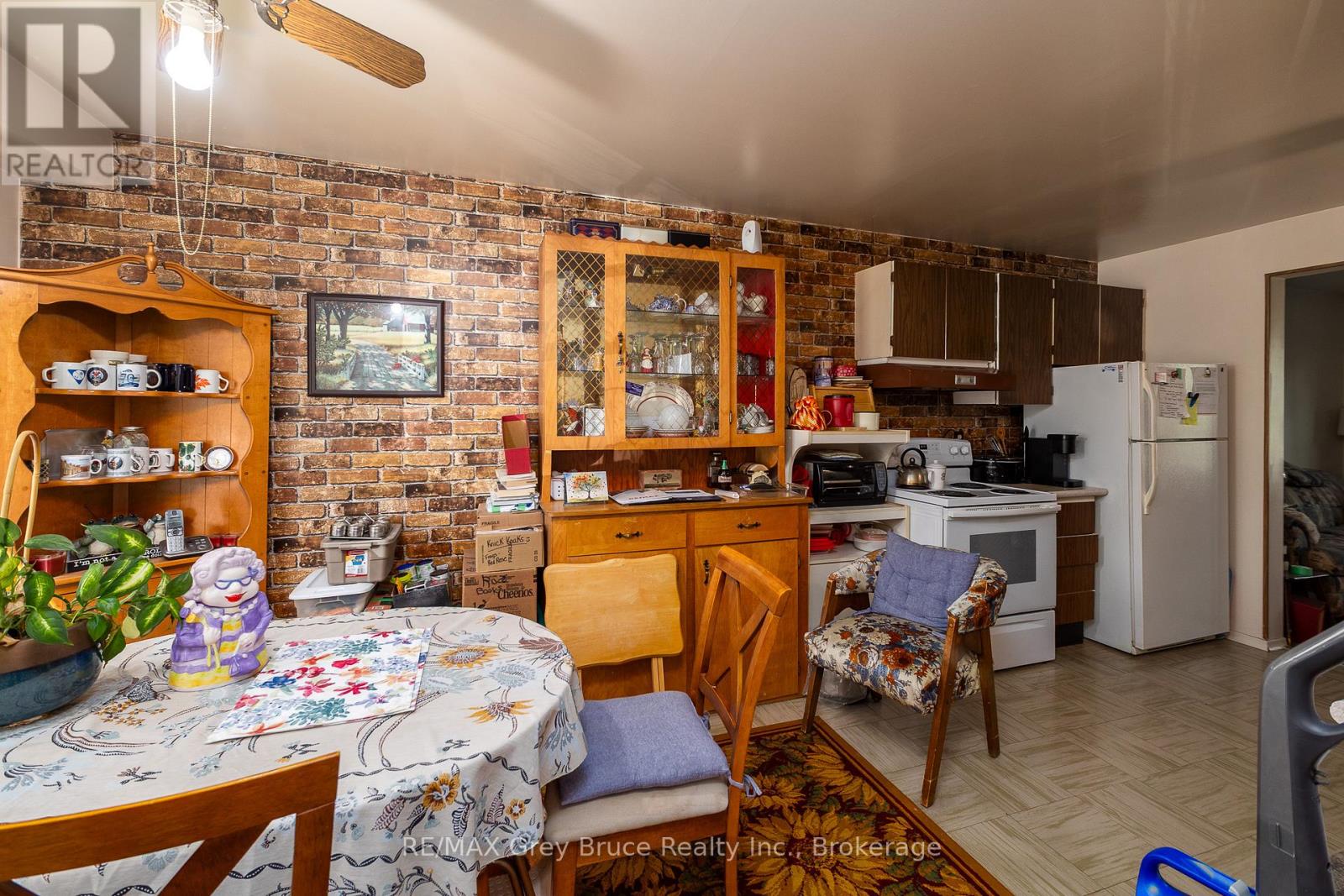 1068 11TH STREET E - 7