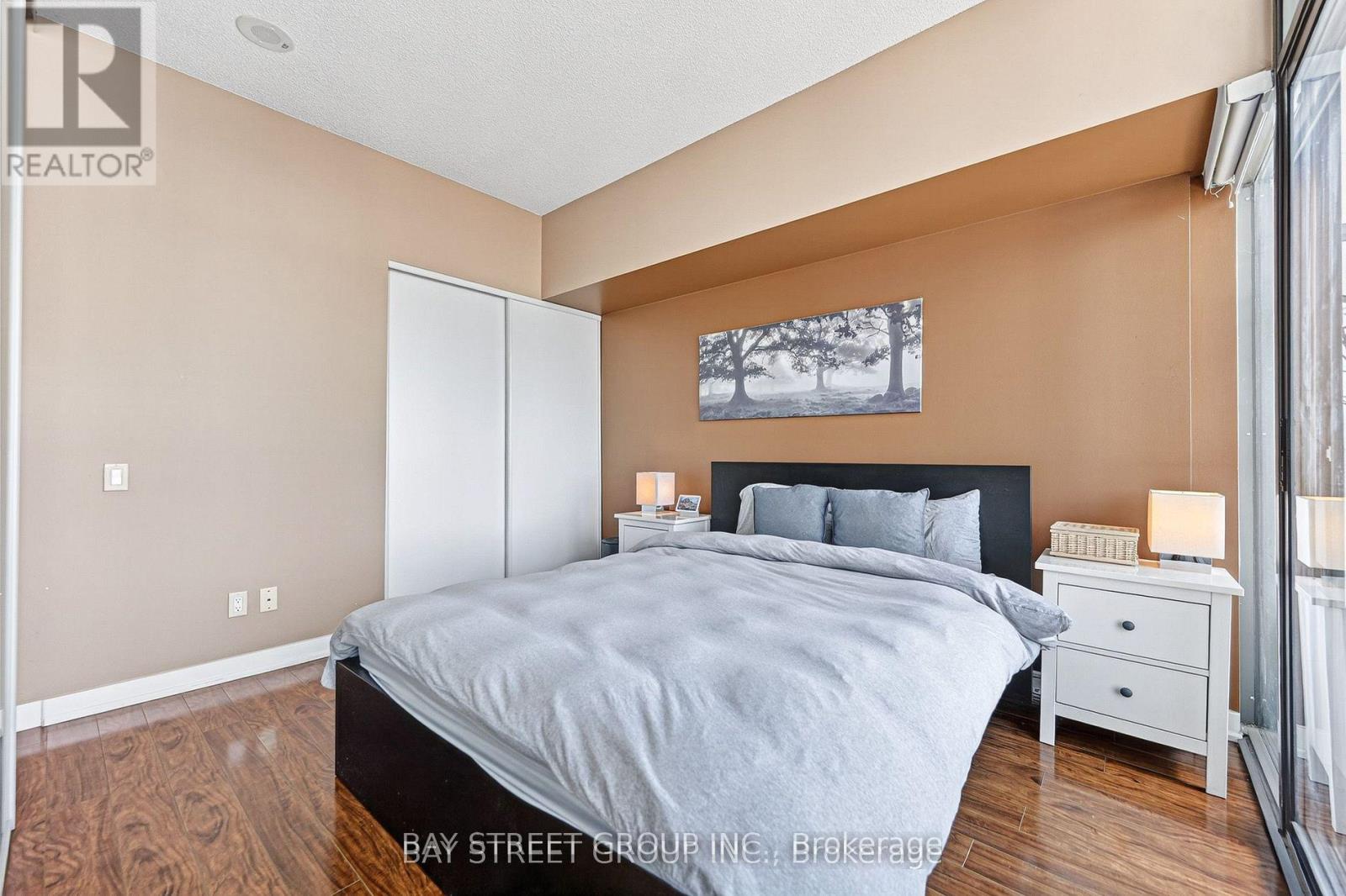 #3505 33 CHARLES STREET E - 17