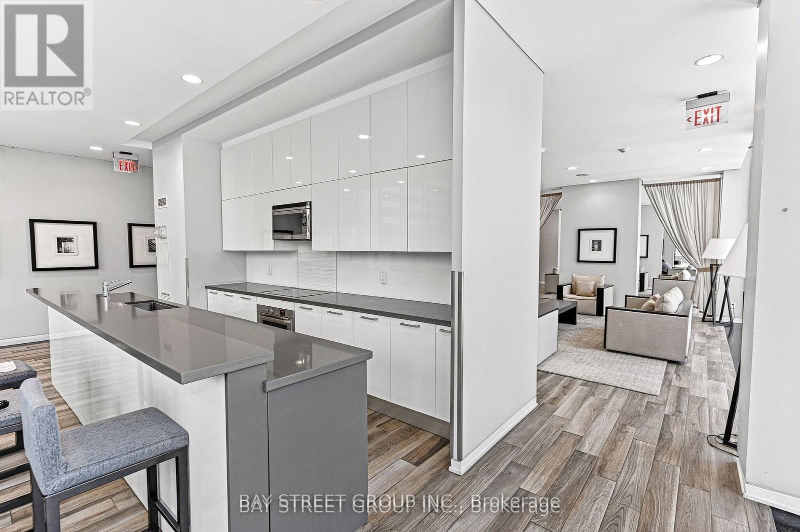 #3505 33 CHARLES STREET E - 29