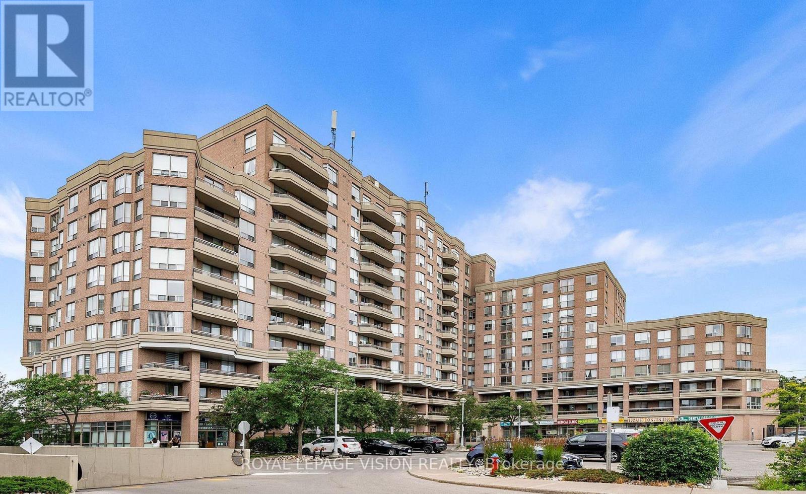 Listing photo of 815 - 1700 EGLINTON AVE E AVENUE