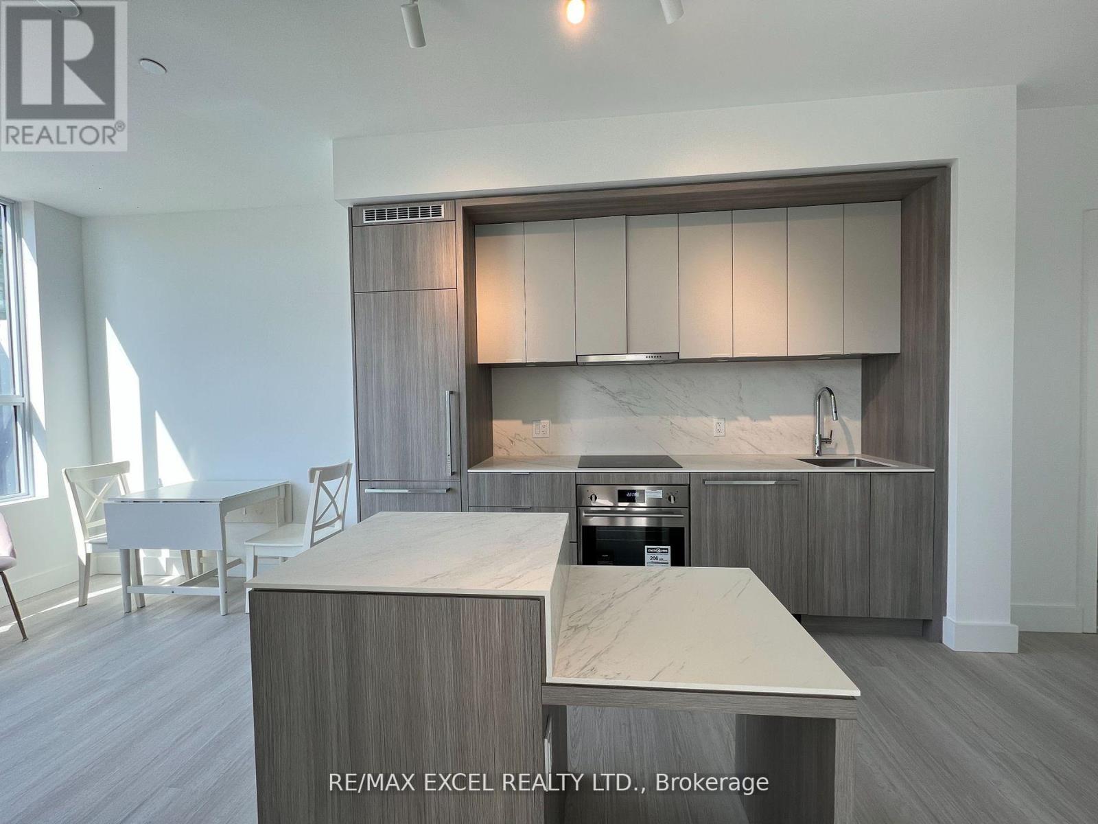 Listing photo of 211 - 6 GREENBRIAR ROAD