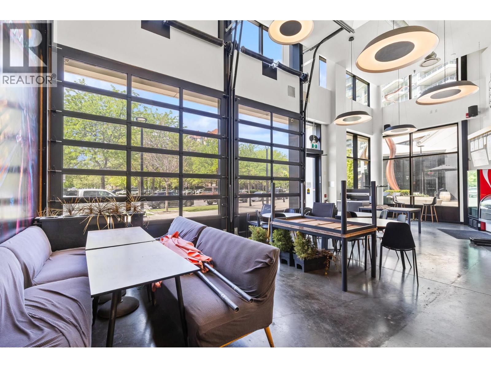  1193 Sunset Drive, Kelowna