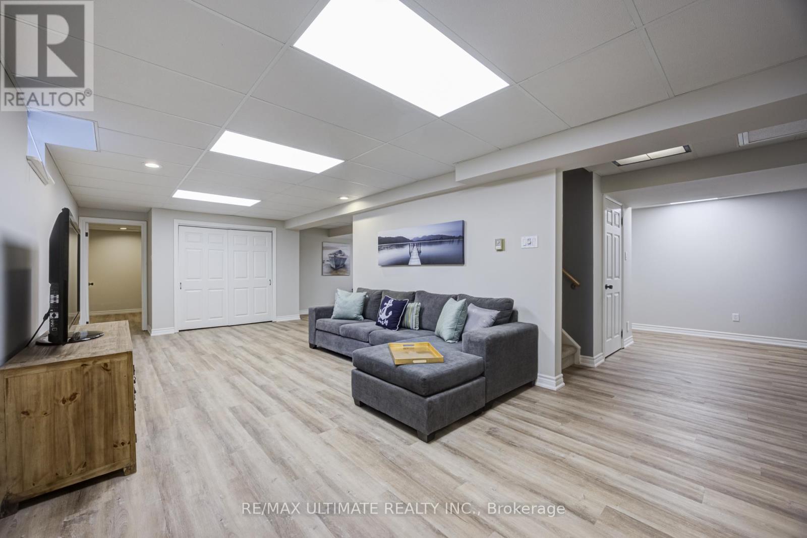 10 SOUTH BALSAM STREET - 22