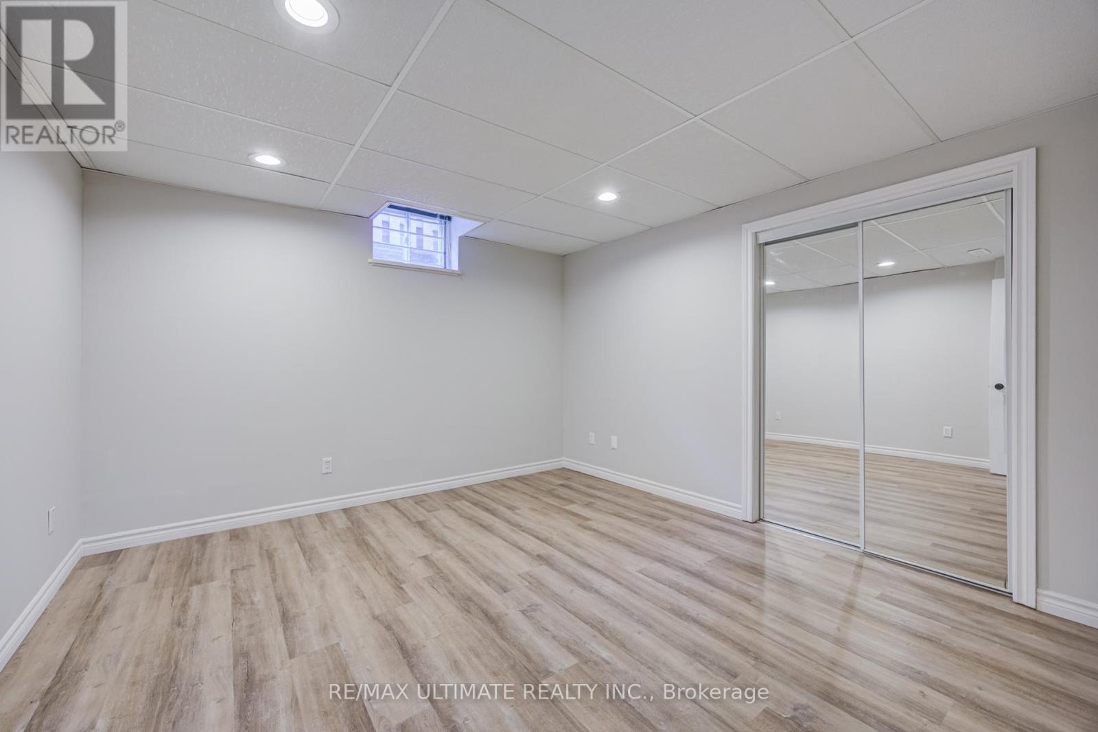 10 SOUTH BALSAM STREET - 24