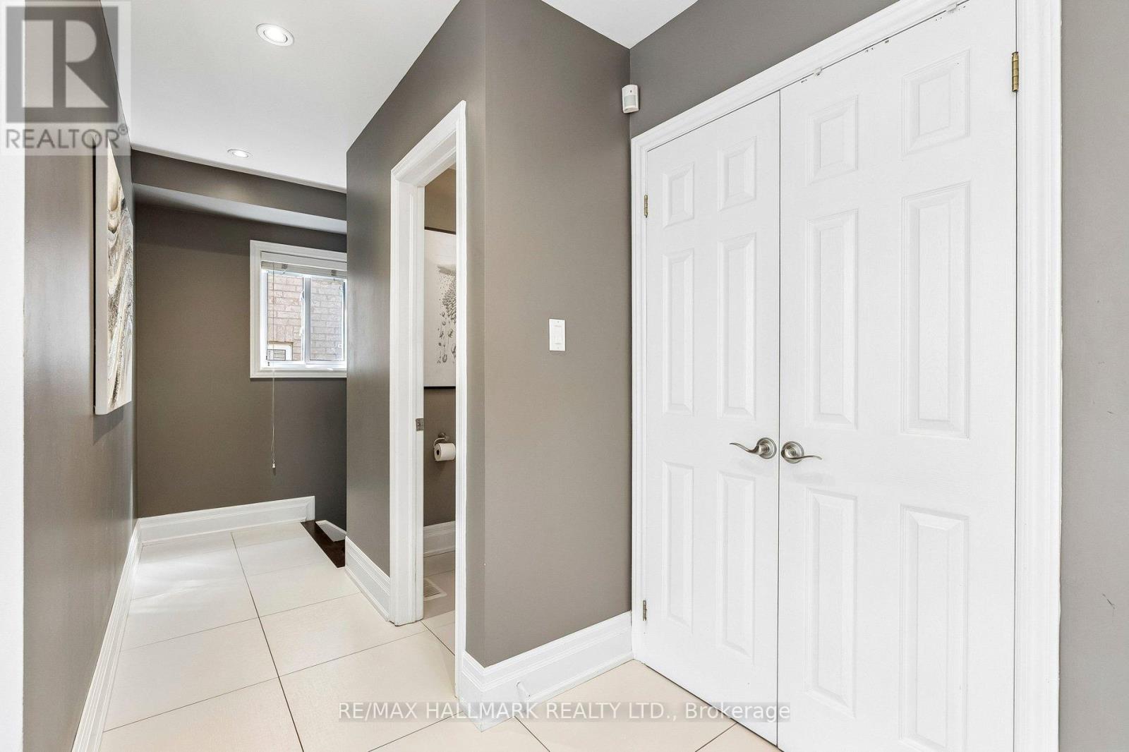 315 FOREST RUN BOULEVARD - 33