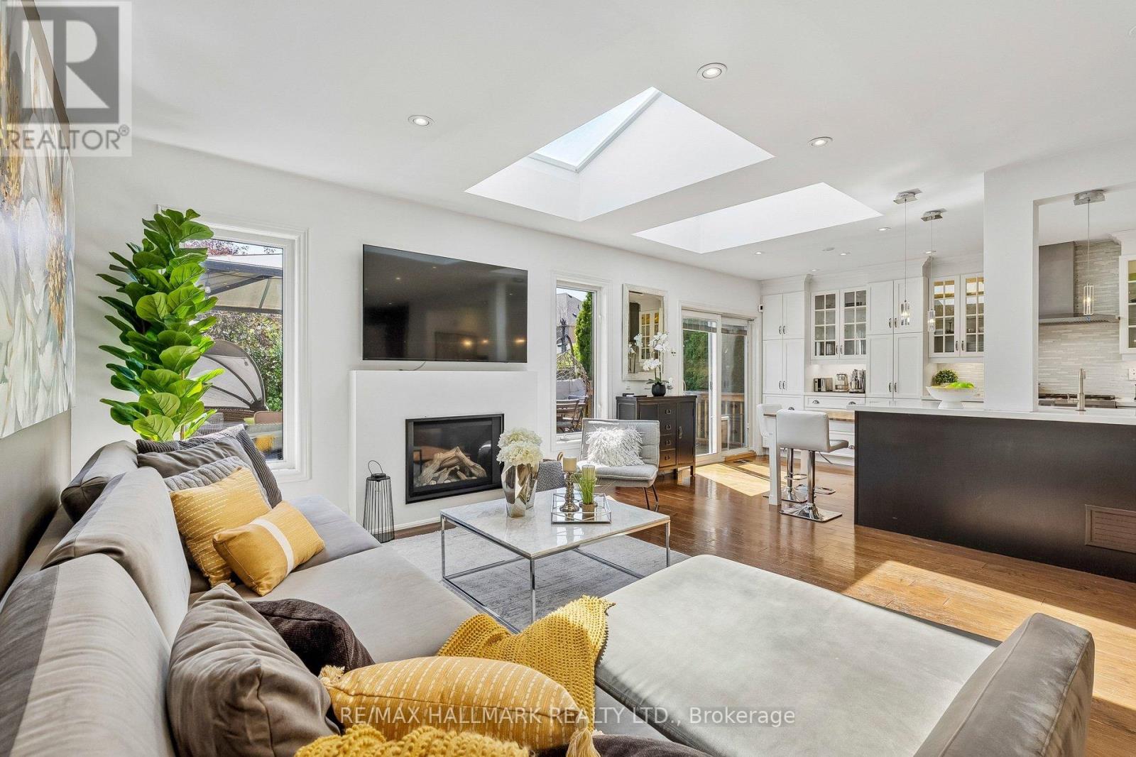 315 FOREST RUN BOULEVARD - 9