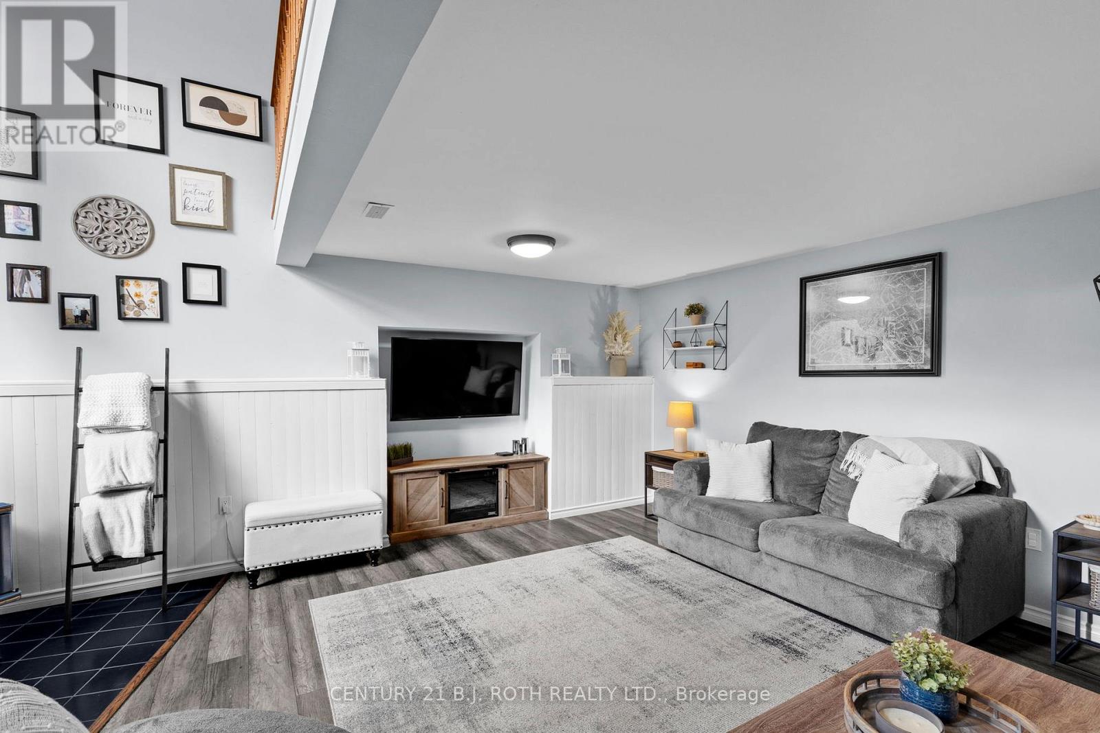 113 HICKLING TRAIL - 15