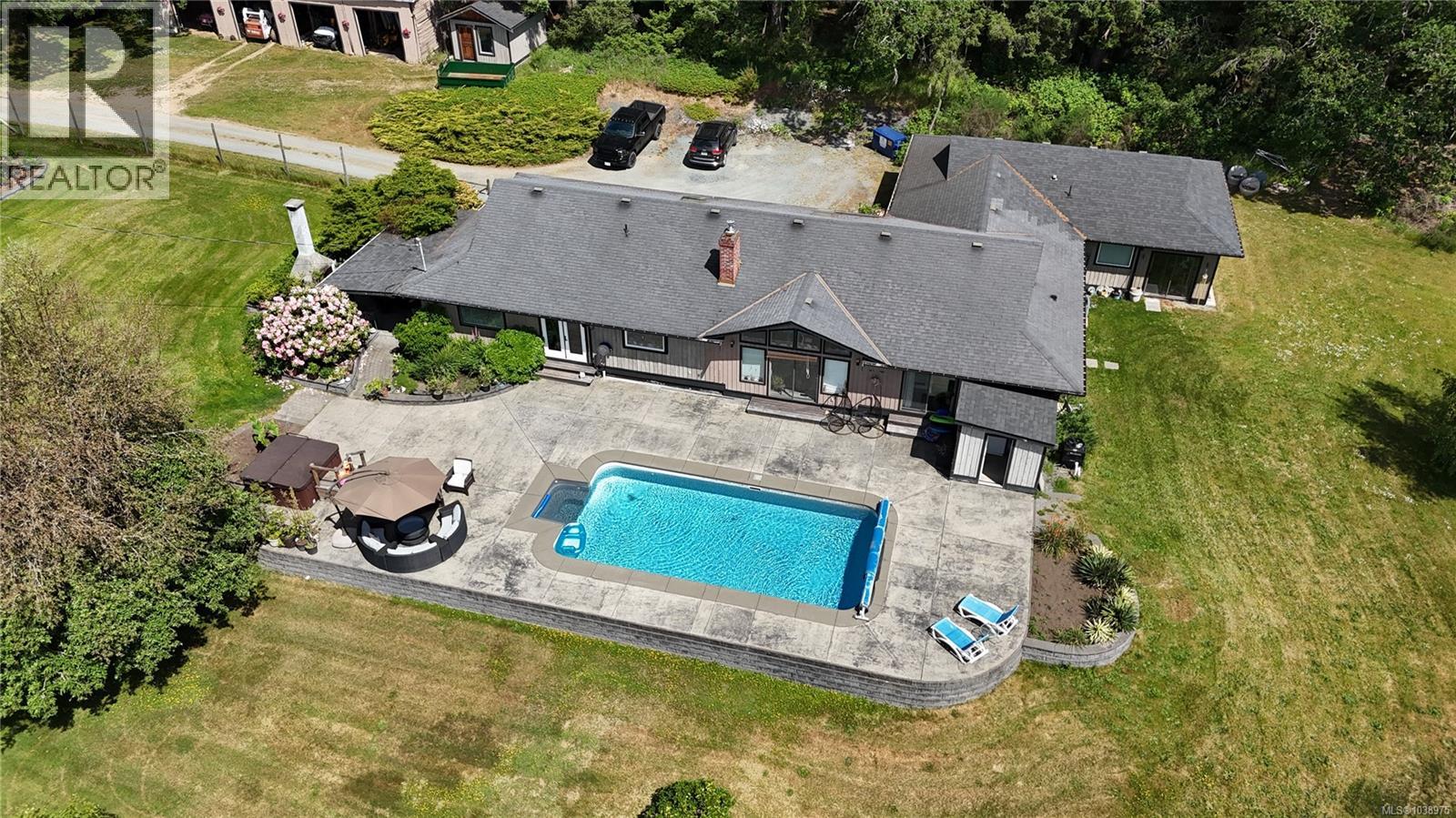 2440 Roome Rd - 3