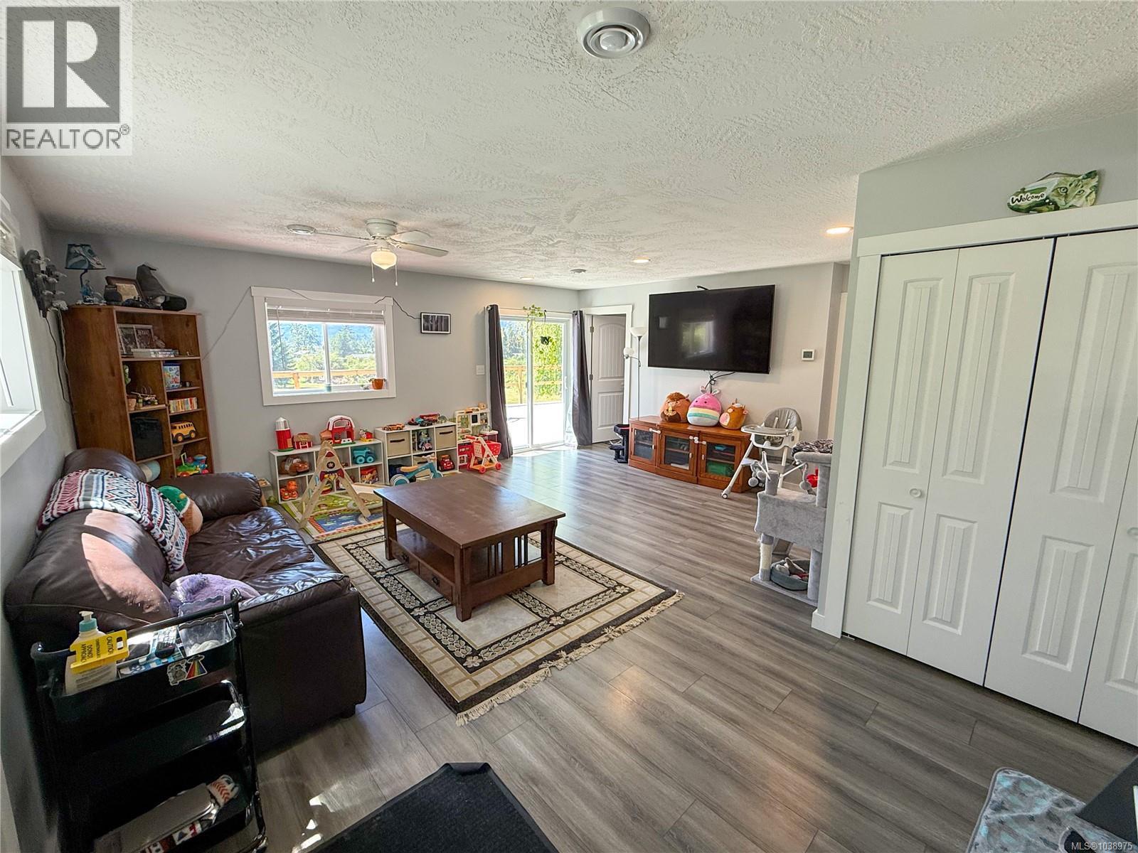 2440 Roome Rd, Duncan
