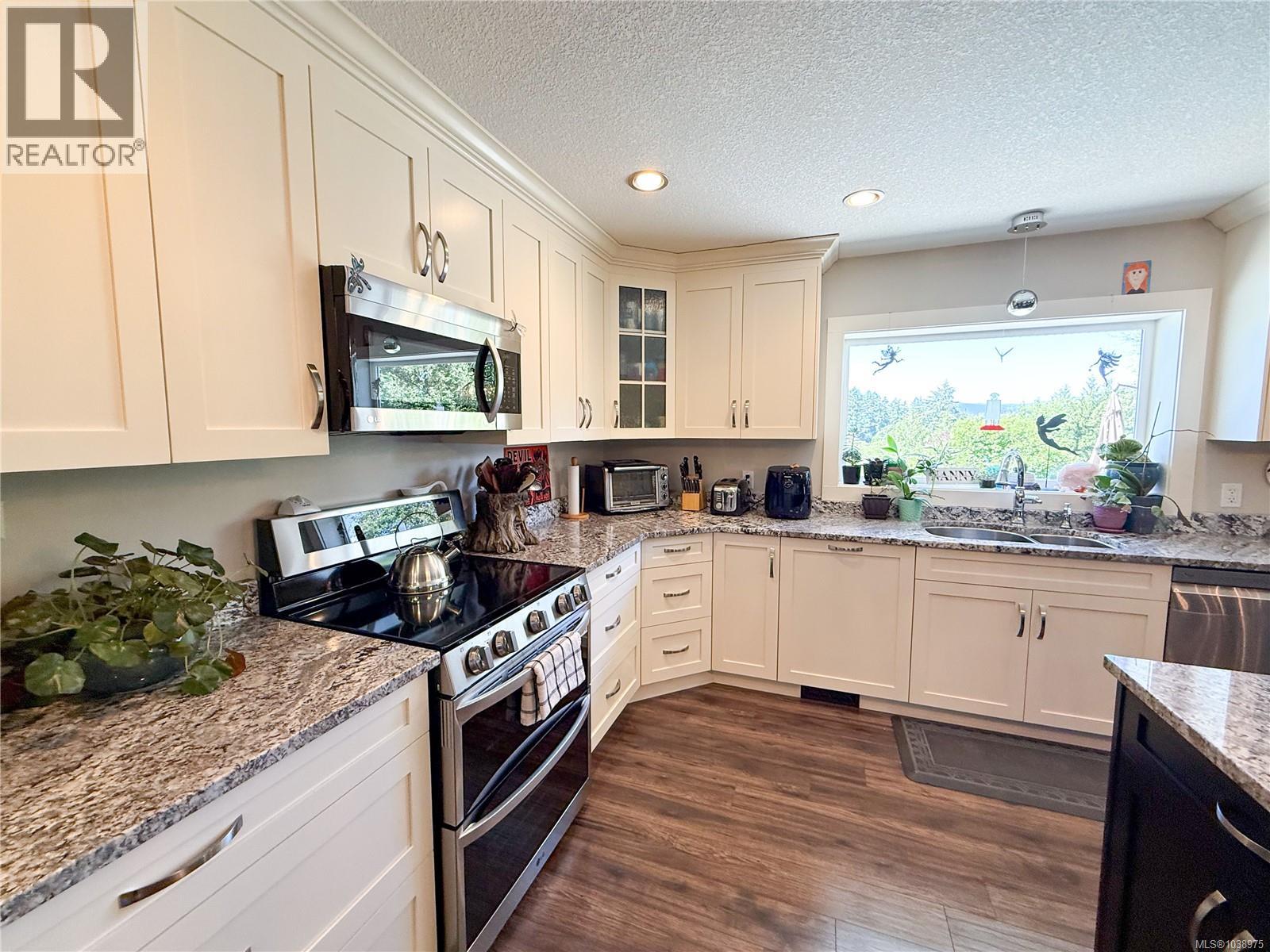 2440 Roome Rd - 10