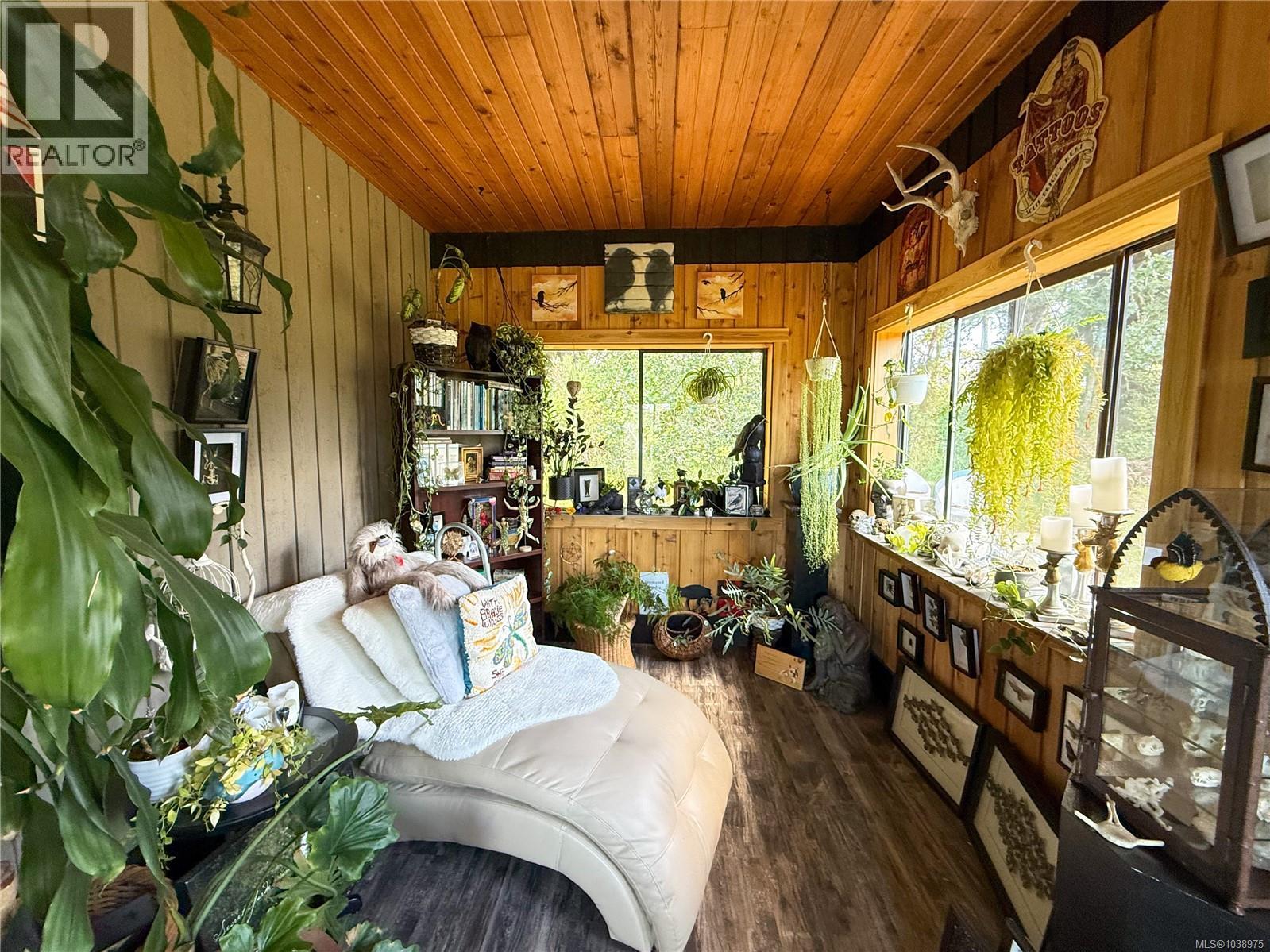 2440 Roome Rd, Duncan
