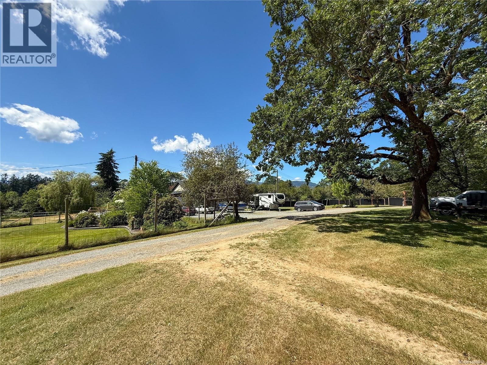 2440 Roome Rd - 29