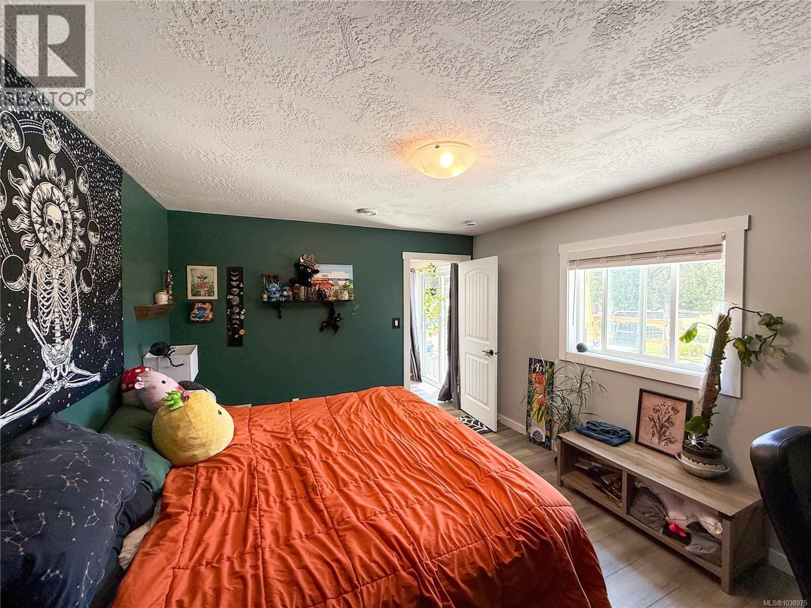 2440 Roome Rd - 41