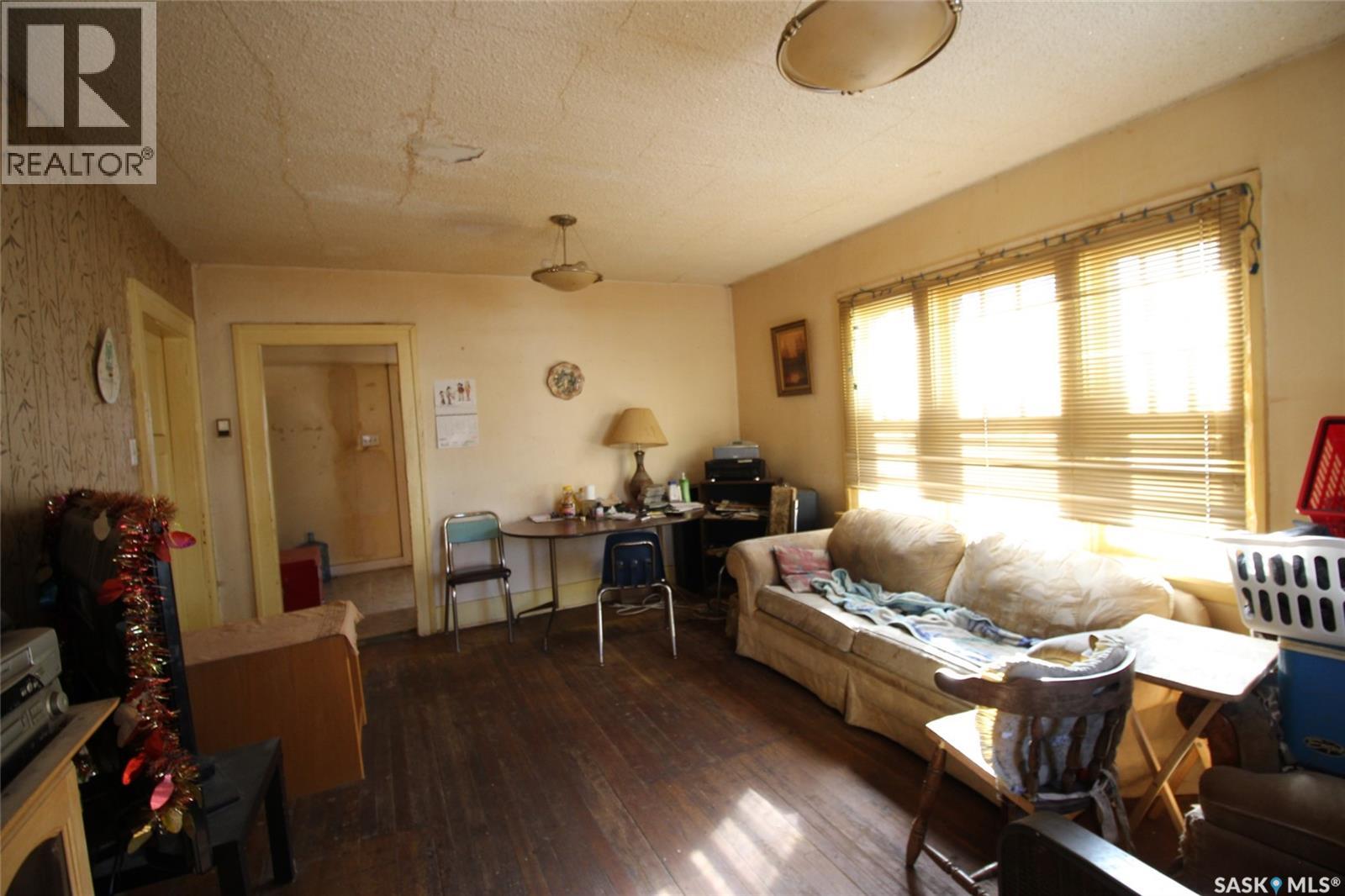 476 3rd STREET E - photo 4