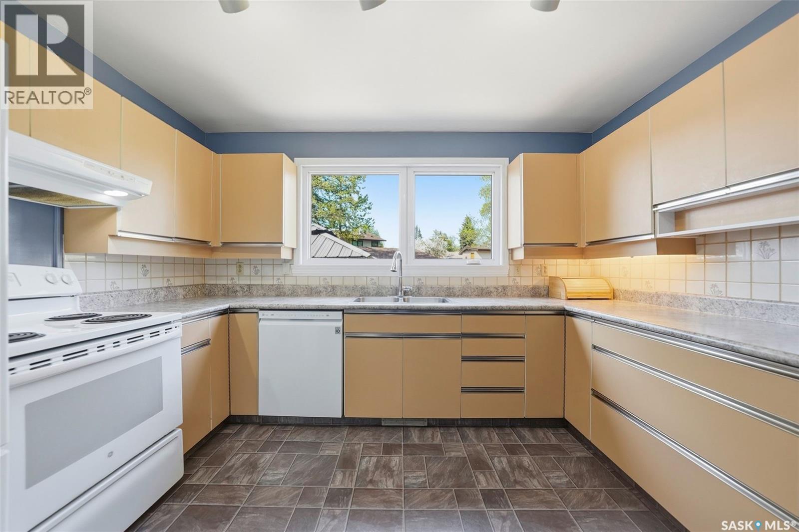 33 Sparling CRESCENT - 16