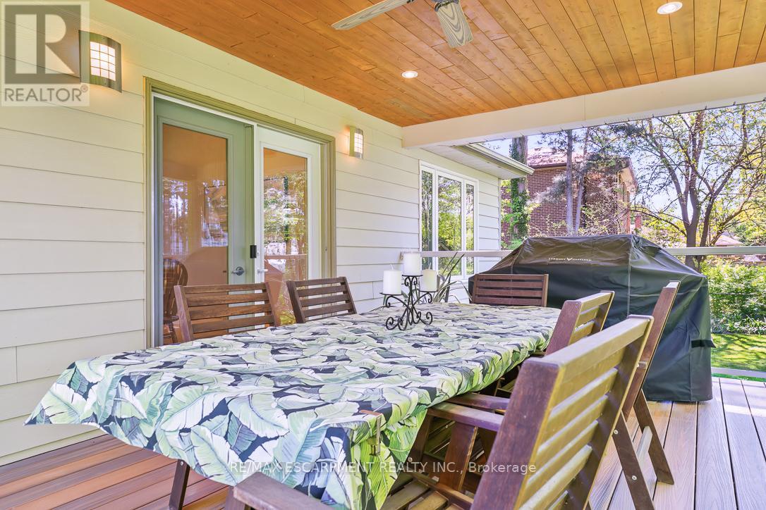 1055 WELWYN DRIVE - 32