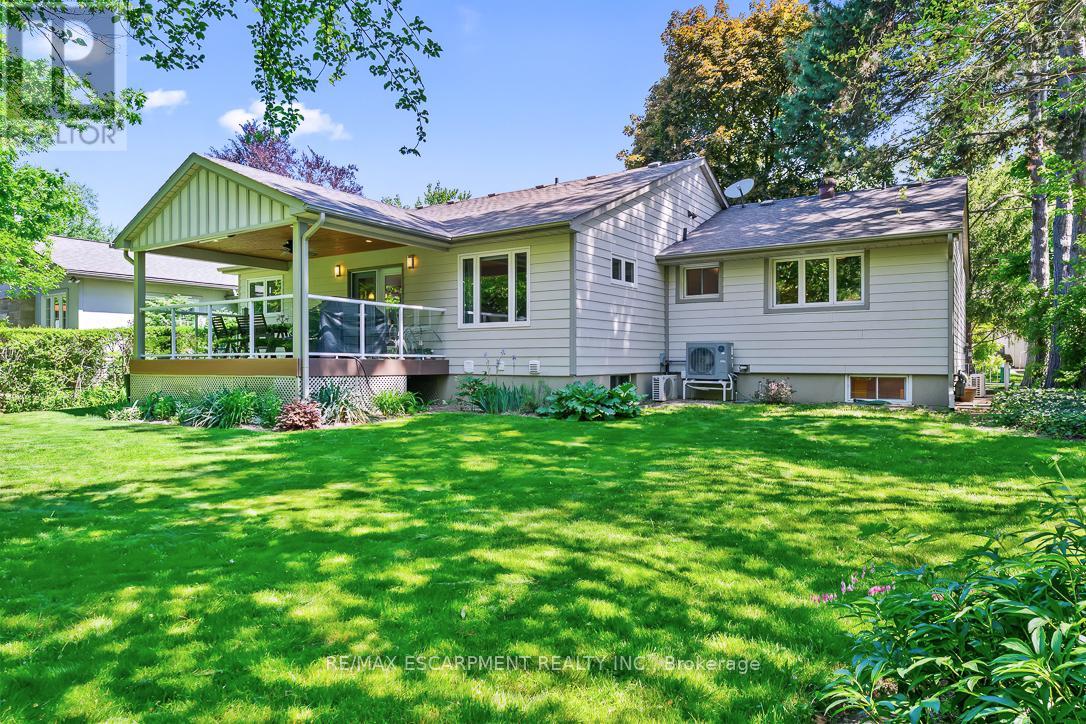 1055 WELWYN DRIVE - 34