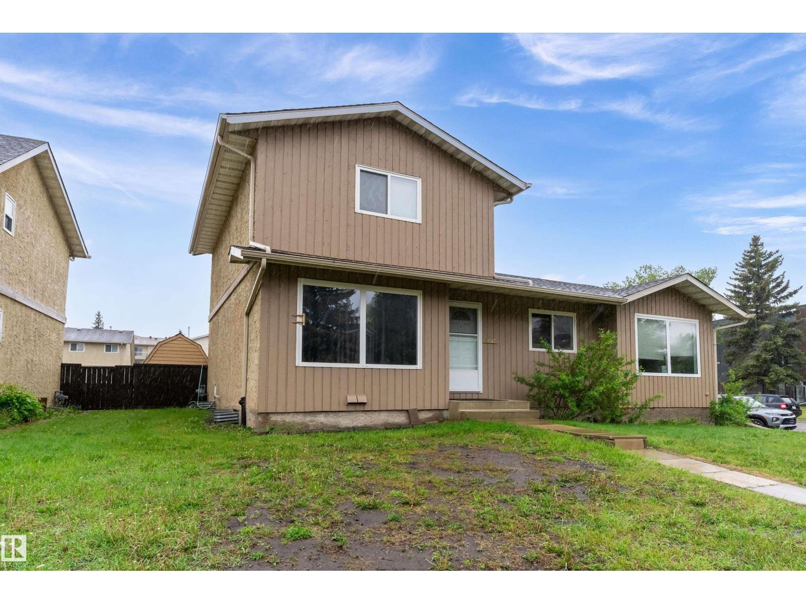 18045 96 AV NW - 2