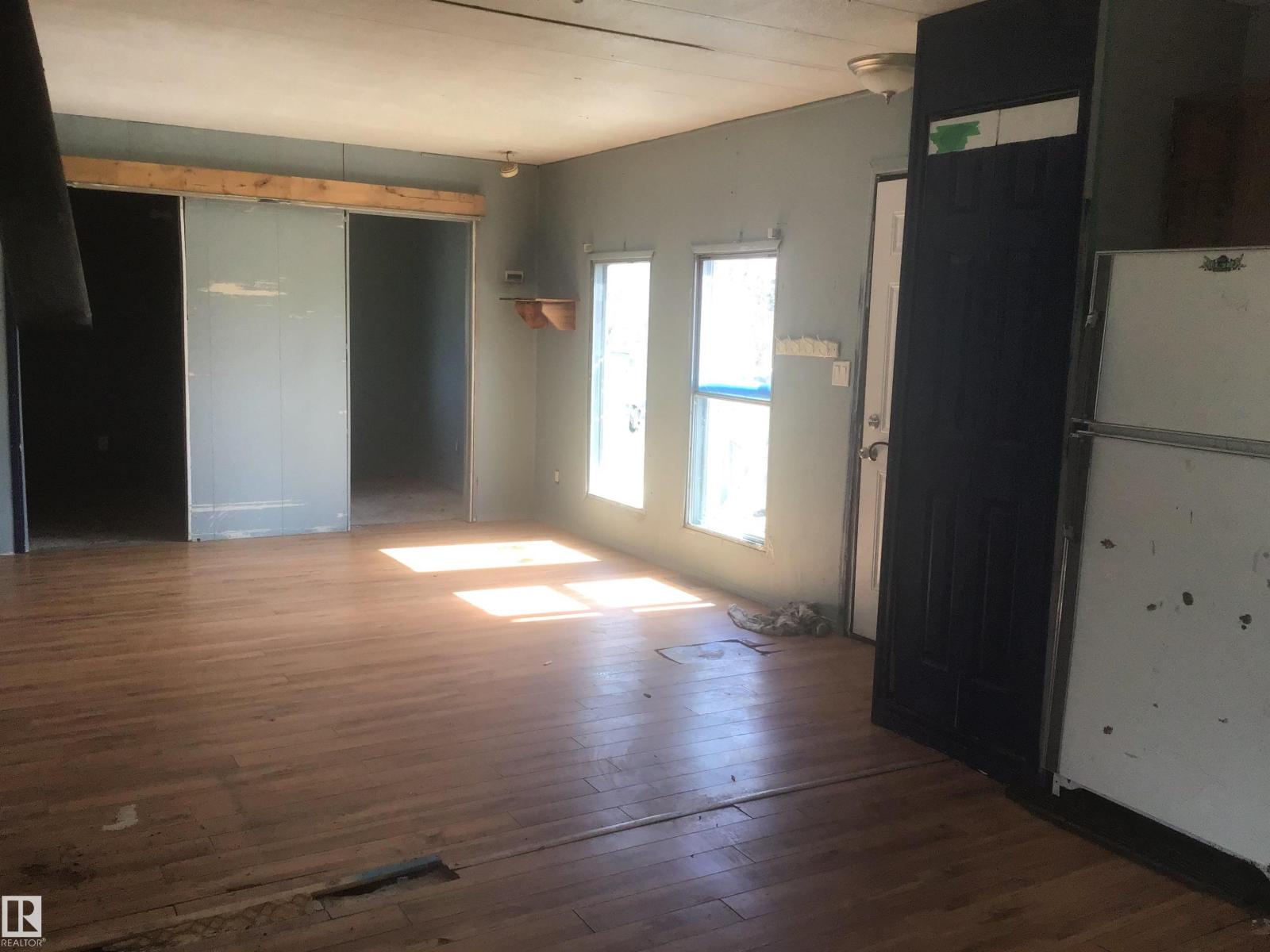 48022 RGE ROAD 60 - 9