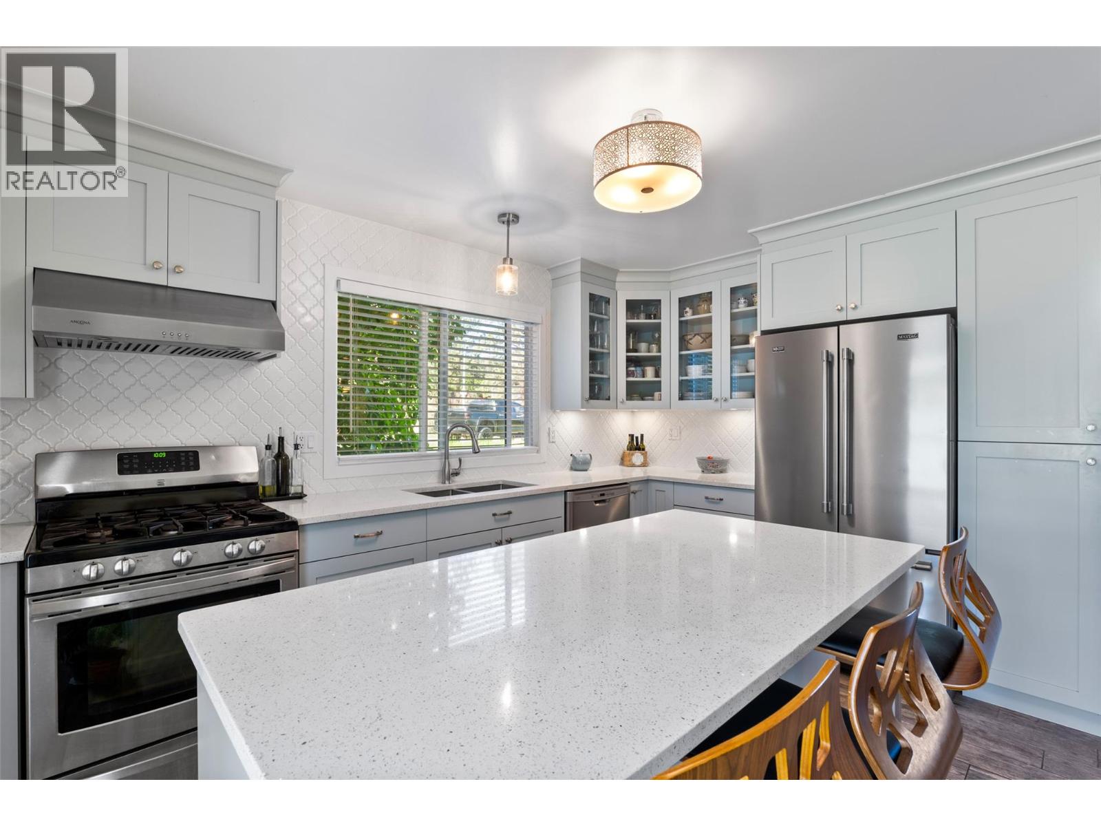909 Fleming Circle - 17