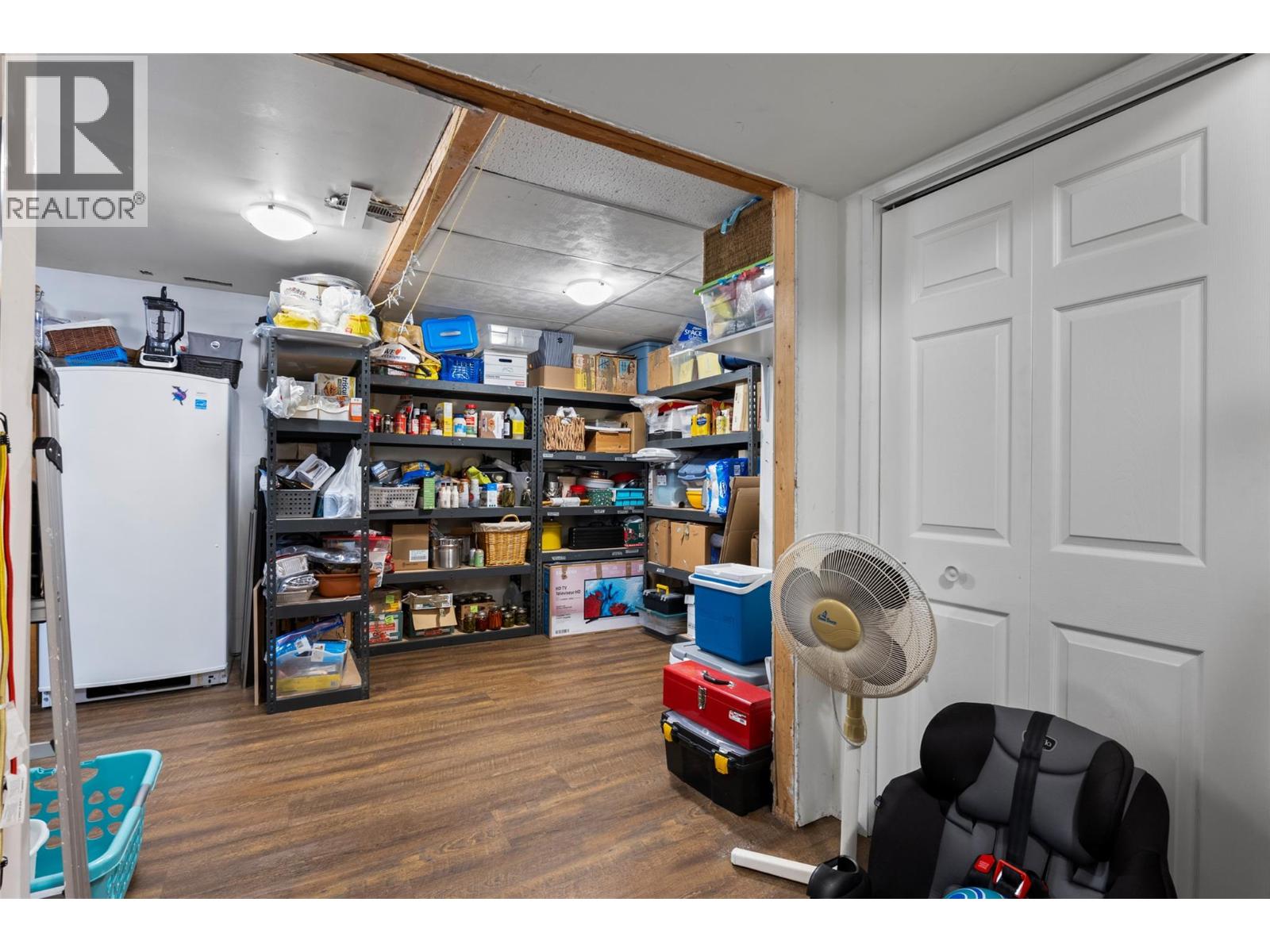 909 Fleming Circle - 25