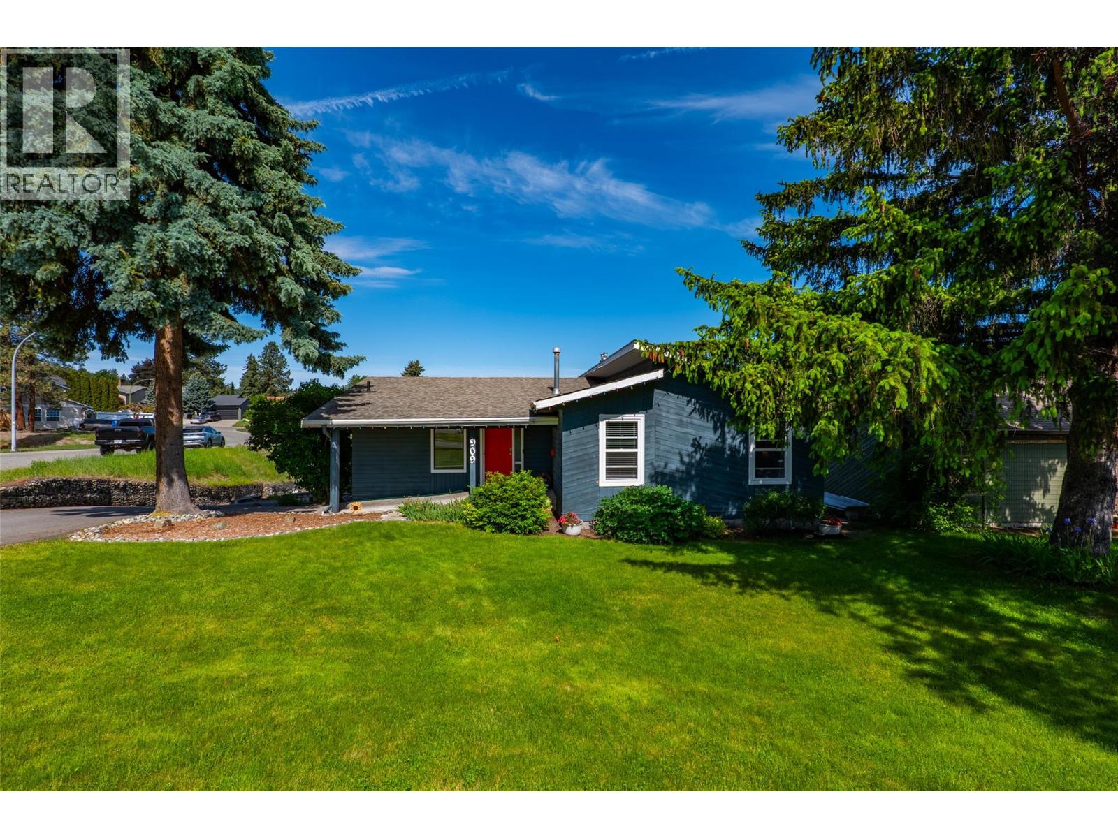 909 Fleming Circle - 4