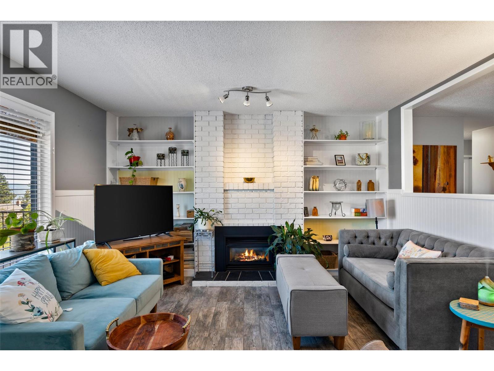 909 Fleming Circle - 8