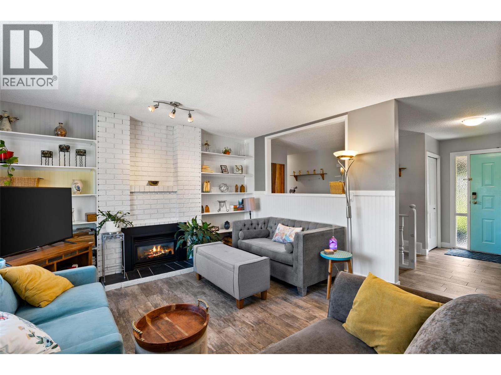 909 Fleming Circle - 9