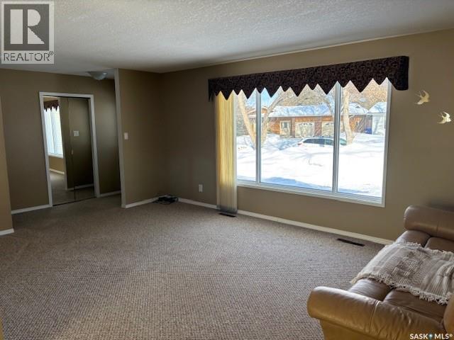 154 Parker CRESCENT - 5