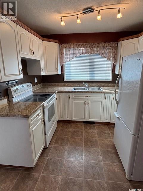 154 Parker CRESCENT - 9