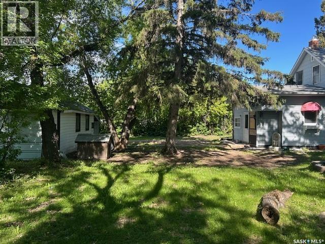 327 4th AVENUE E - 26
