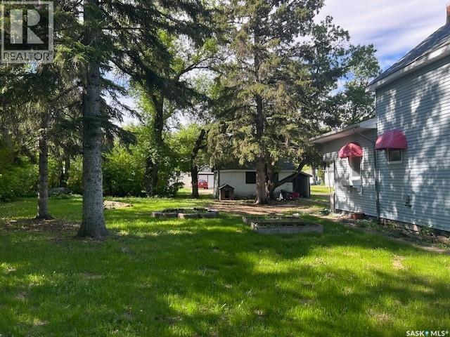 327 4th AVENUE E - 24