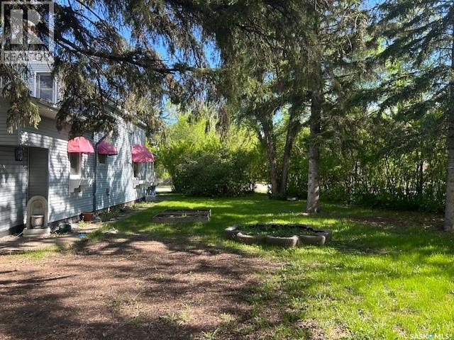 327 4th AVENUE E - 25
