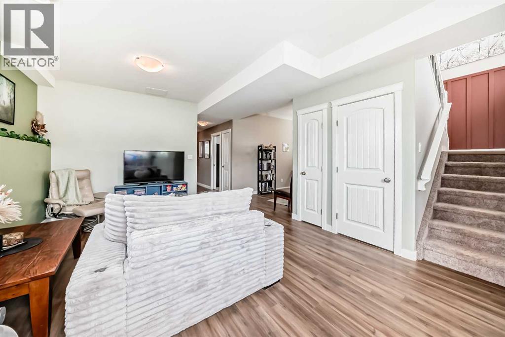 128 Almond Crescent - 18