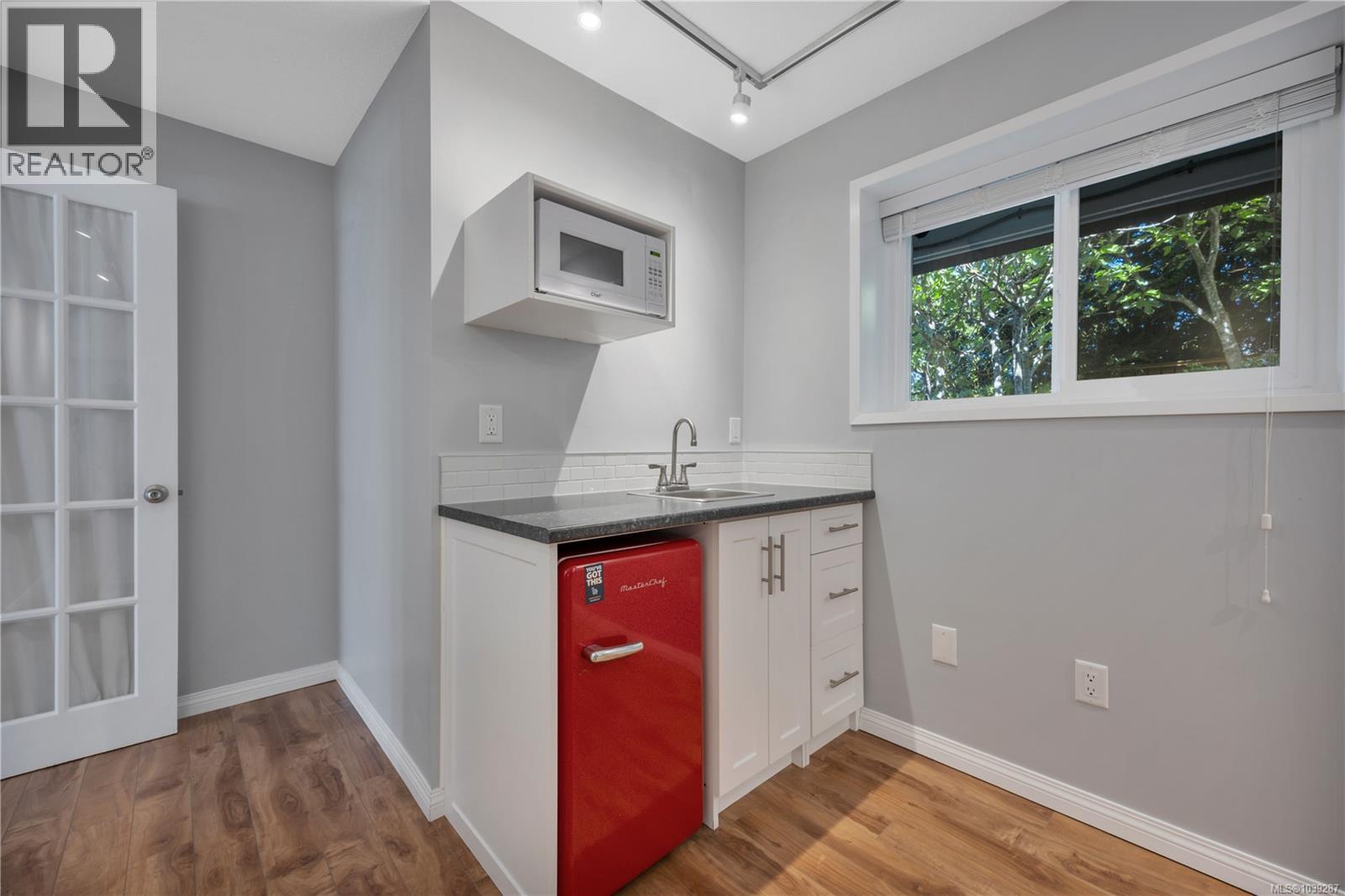 3236 Cedar Hill Rd, Saanich