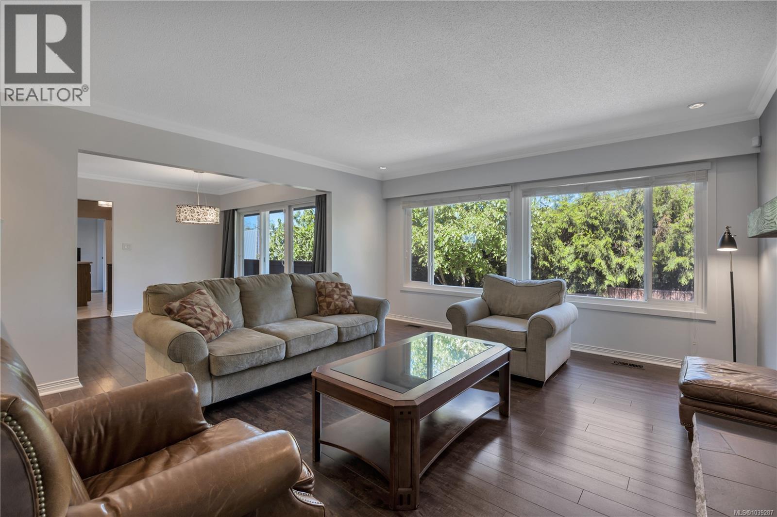 3236 Cedar Hill Rd, Saanich