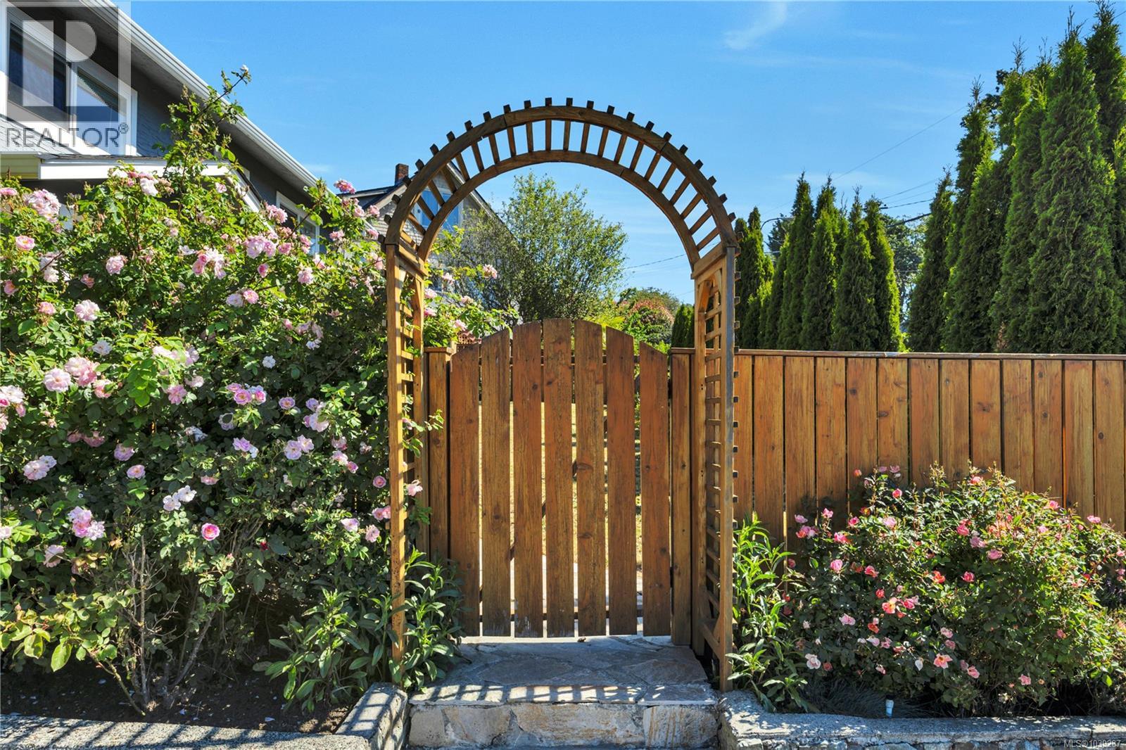3236 Cedar Hill Rd, Saanich