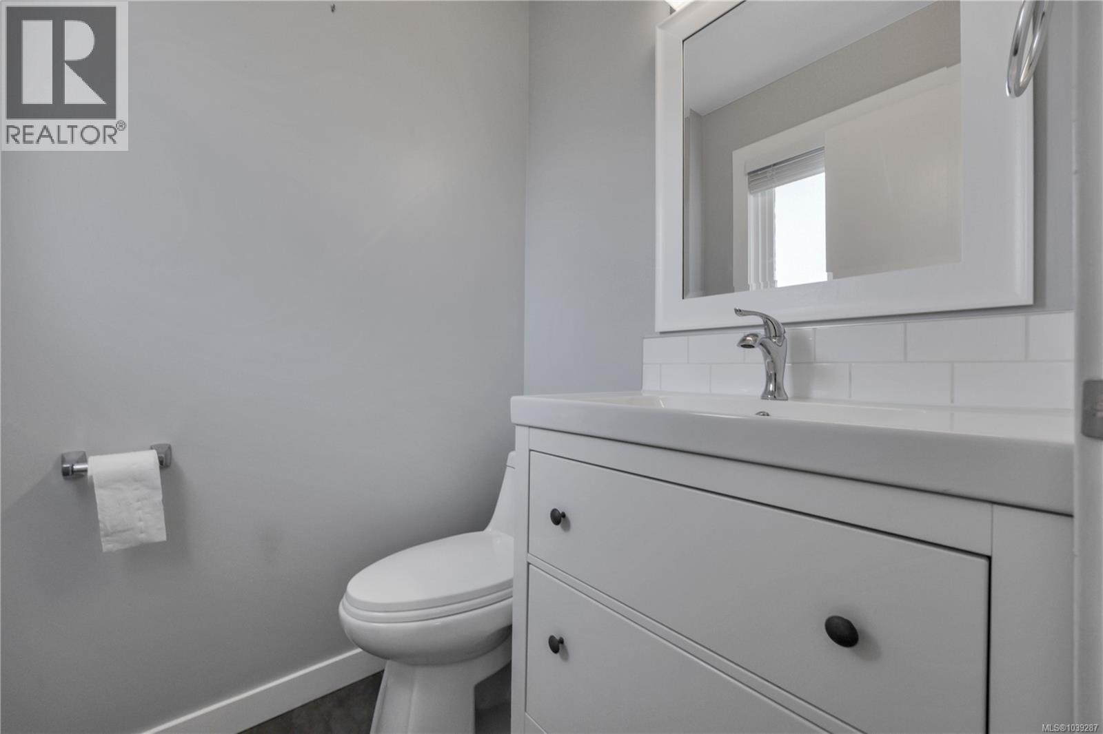 3236 Cedar Hill Rd, Saanich