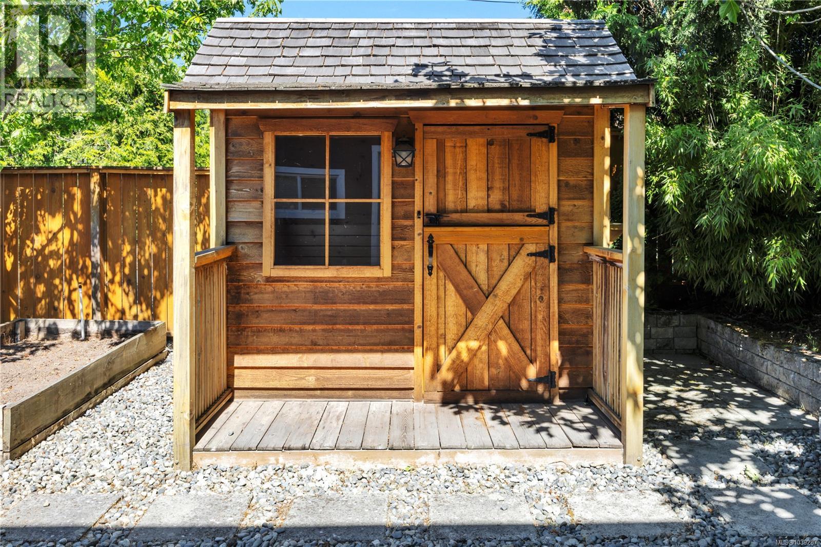 3236 Cedar Hill Rd, Saanich