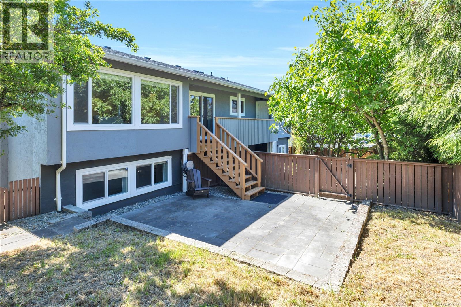3236 Cedar Hill Rd, Saanich