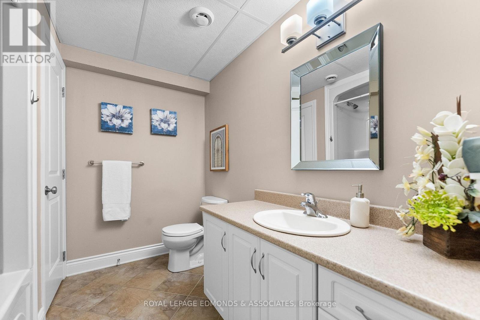 89 SPRUCE STREET - 23