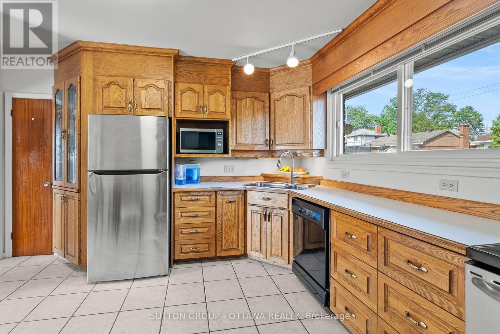 1237 WHITMORE AVENUE - 10