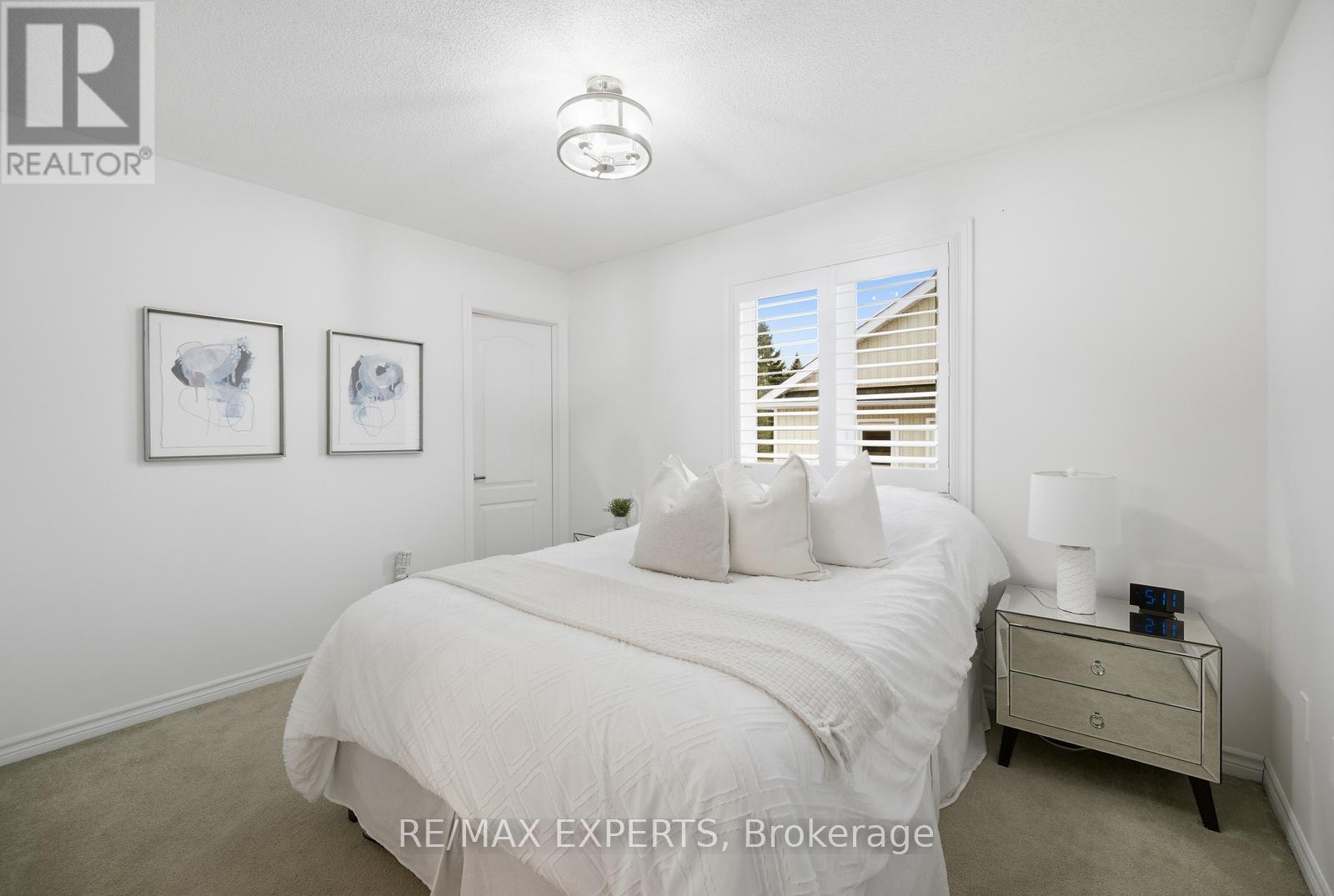 11 COLLIER CRESCENT - 29